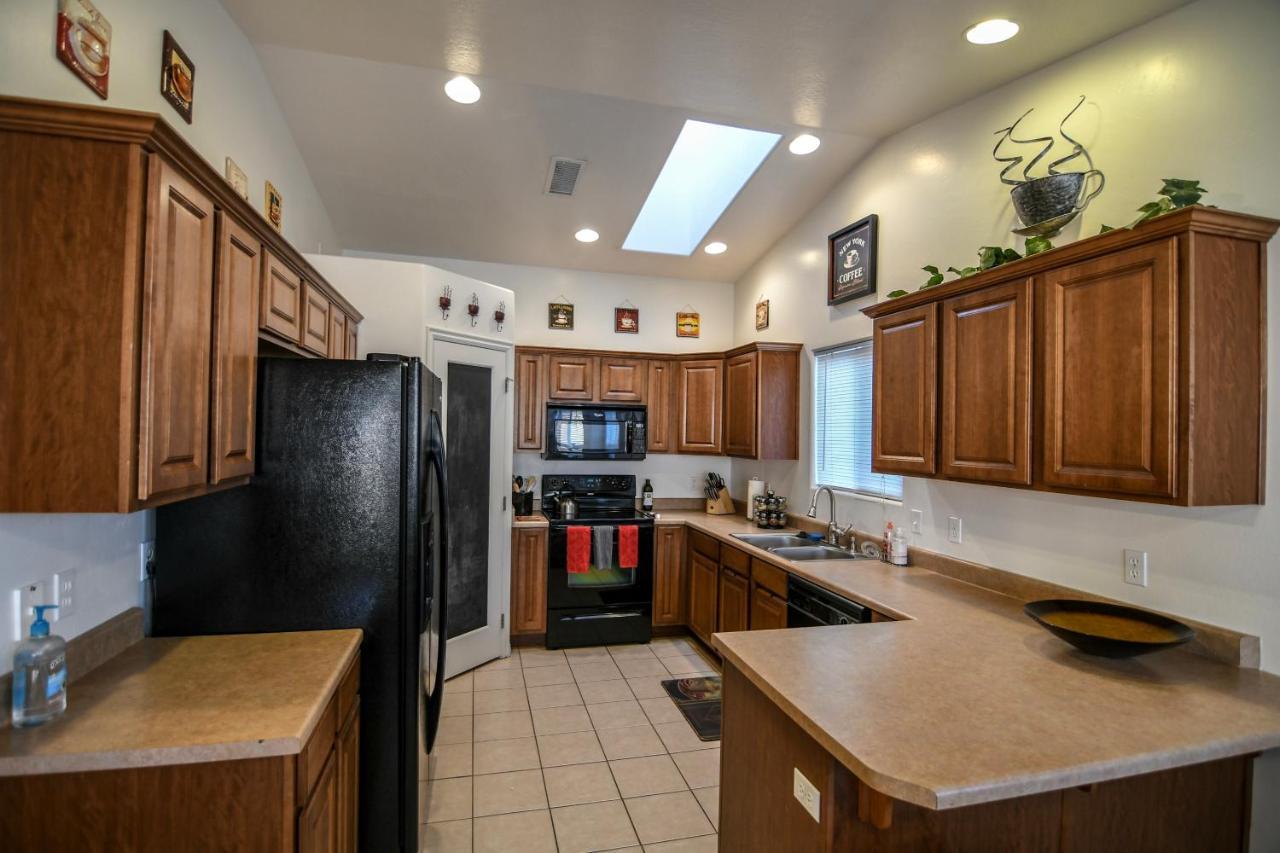 Lone Rock Retreat - 3-Bedroom Near Lake Powell Page Exteriér fotografie